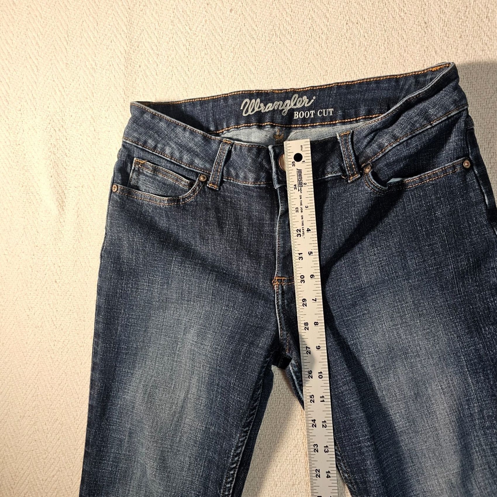 Wrangler Wrangler Jeans Women 9 x 34 Bootcut Dark Wash Embroidered Jeans Western Cowgirl Blue Womens Size 30" / US 8 / IT 44 - 6 Thumbnail
