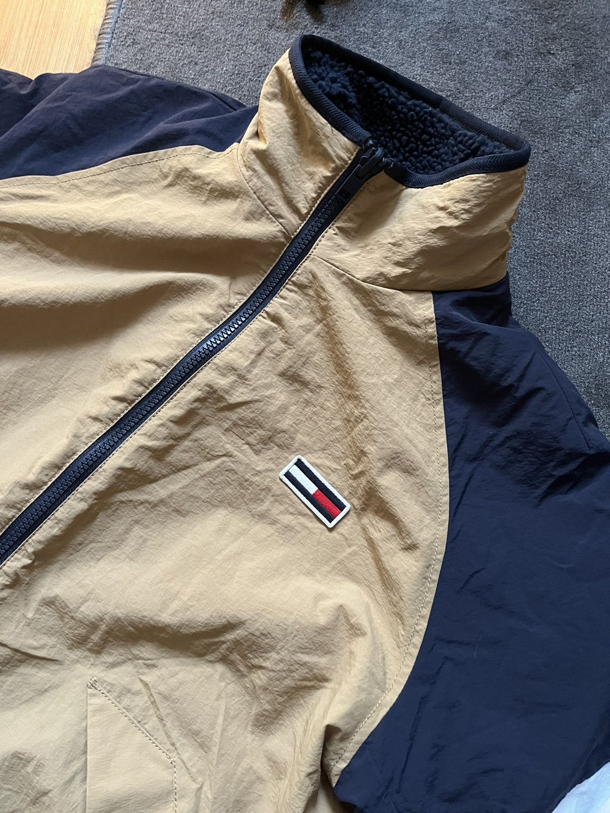 Japanese Brand × Tommy Hilfiger Tommy Hilfiger Reversible Jacket / Sherpa Rare Luxury Size US S / EU 44-46 / 1 - 4 Thumbnail