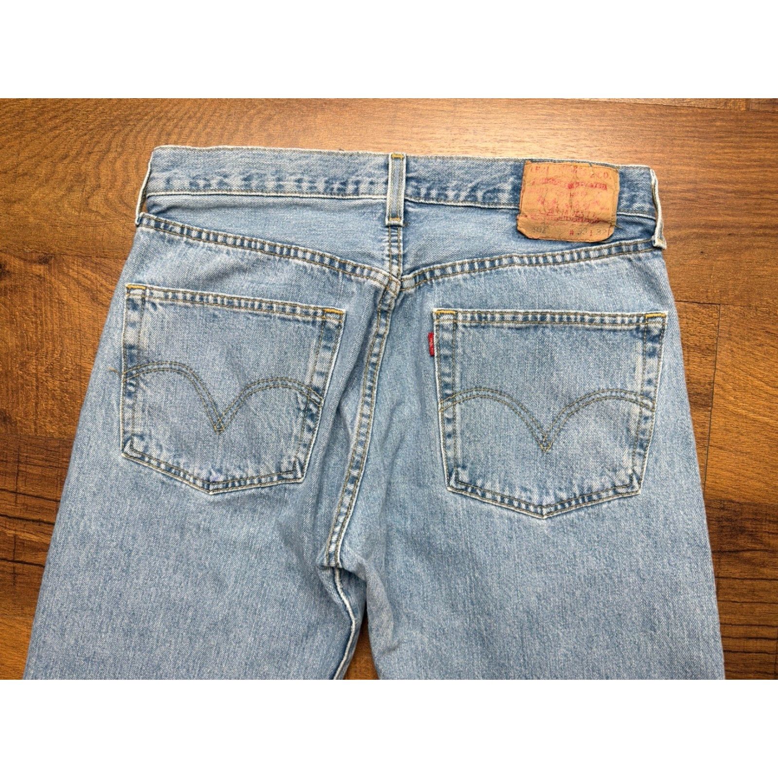 Levi's VINTAGE Levi's 501XX Jeans Mens Regular 32x31 Blue Distressed 5-Pocket Denim Button Fly 90s Y2K USA Cowboy Model Levi's 500 Series Size US 32 / EU 48 - 4 Thumbnail