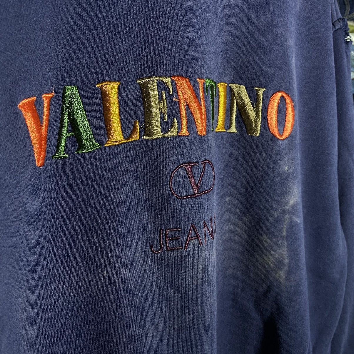Valentino Vintage Valentino Distressed Sunfaded Sweatershirt Size US M / EU 48-50 / 2 - 7 Thumbnail