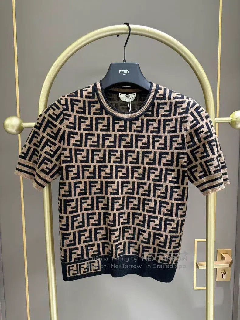 Fendi Fendi Monogrammed short sleeve knit top Size XXS / US 00 / IT 34 - 1 Thumbnail