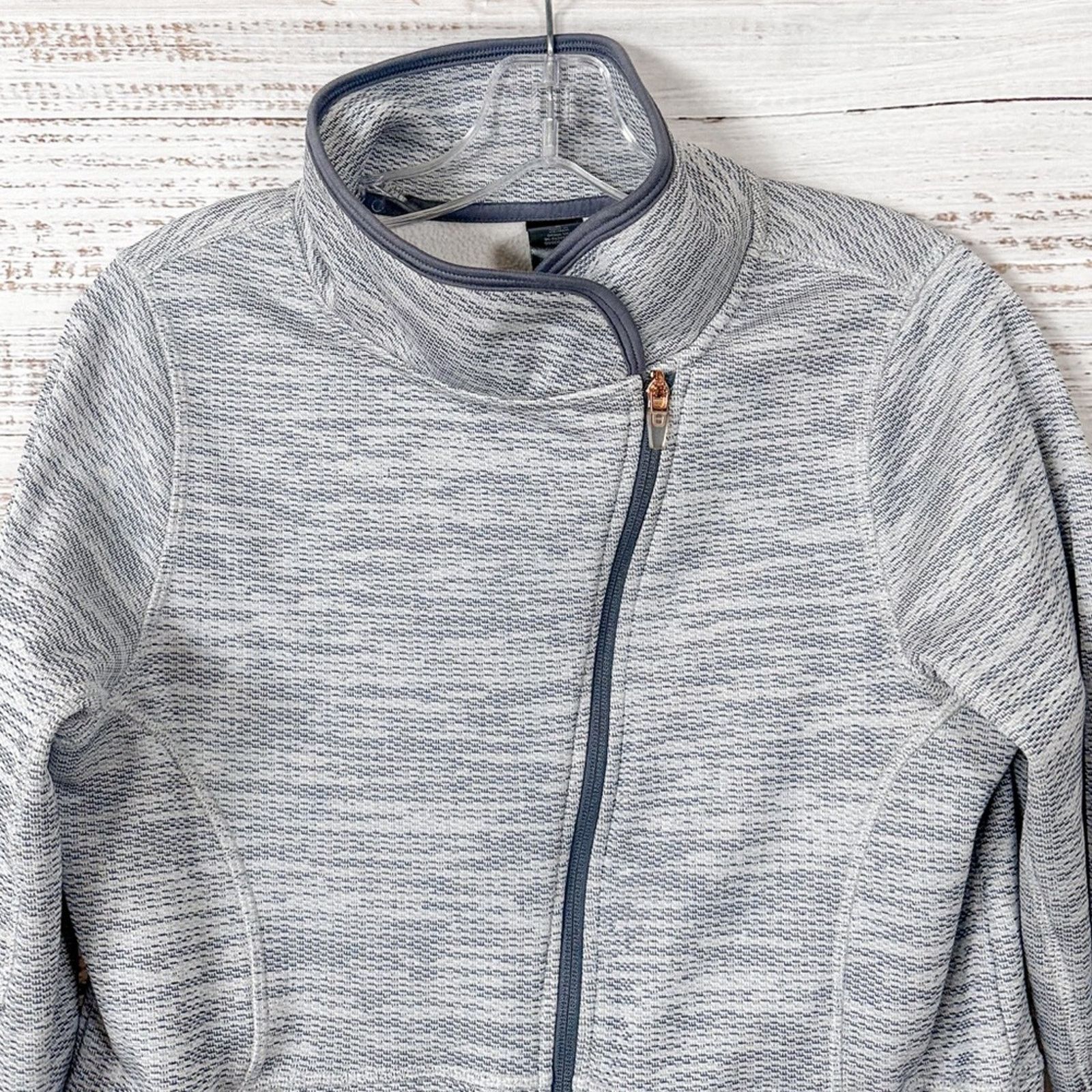 Champion C9 Champion Elevated Tech Fleece Full Zip Jacket EUC Small Size S / US 4 / IT 40 - 2 Thumbnail