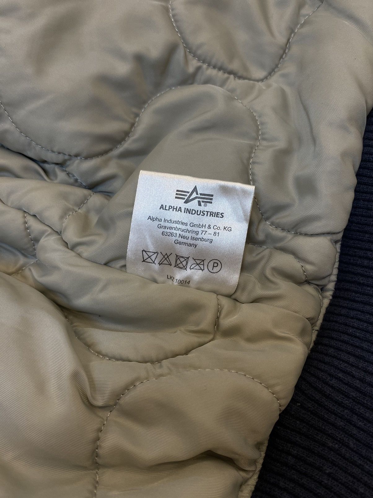 Alpha Industries ALPHA INDUSTRIES ENGINE BOMBER JACKET Size US L / EU 52-54 / 3 - 6 Thumbnail
