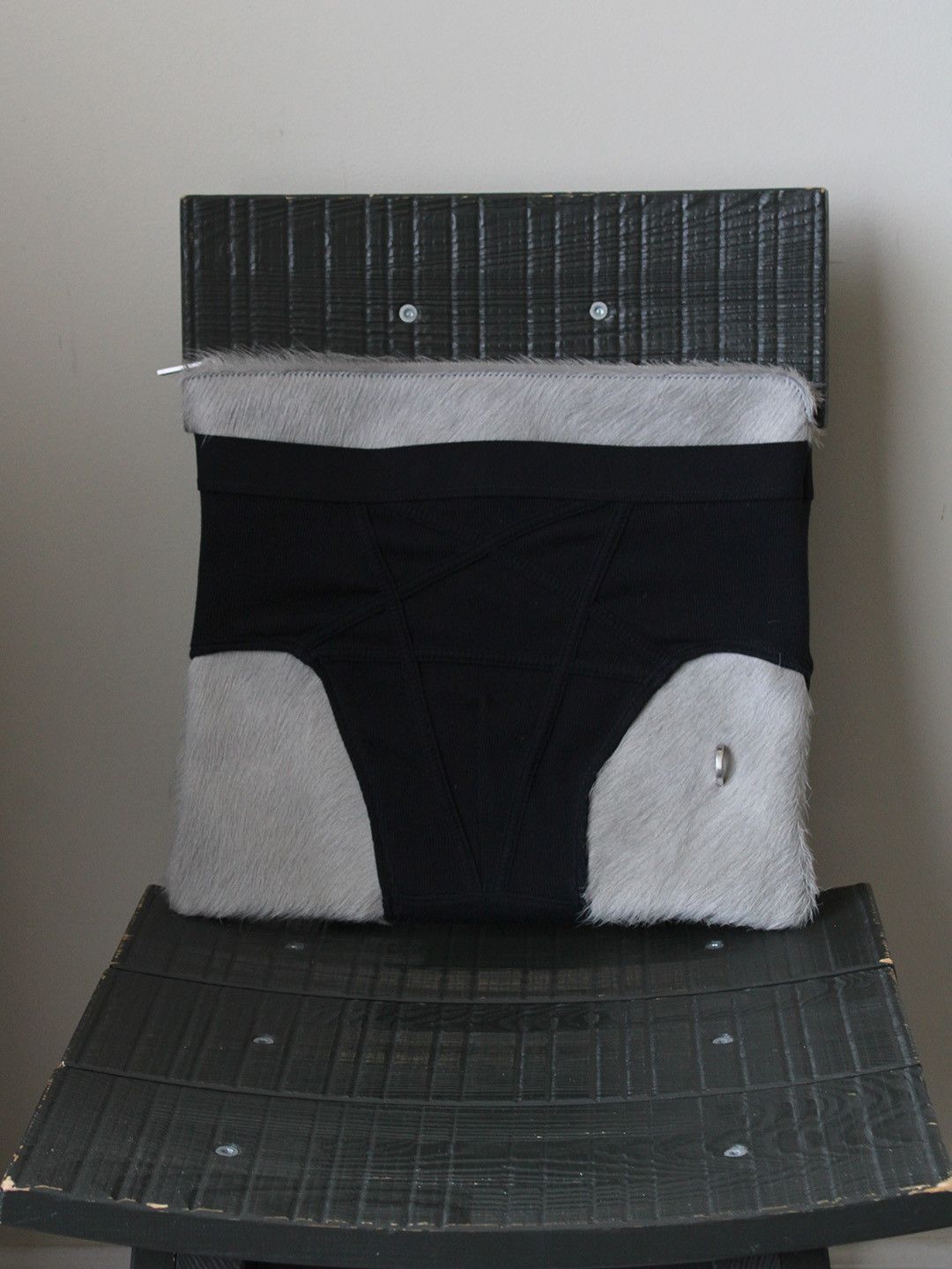 Rick Owens Rick Owens FW22 "Strobe" Pony Hair Brief Clutch Bag Size ONE SIZE - 1 Thumbnail