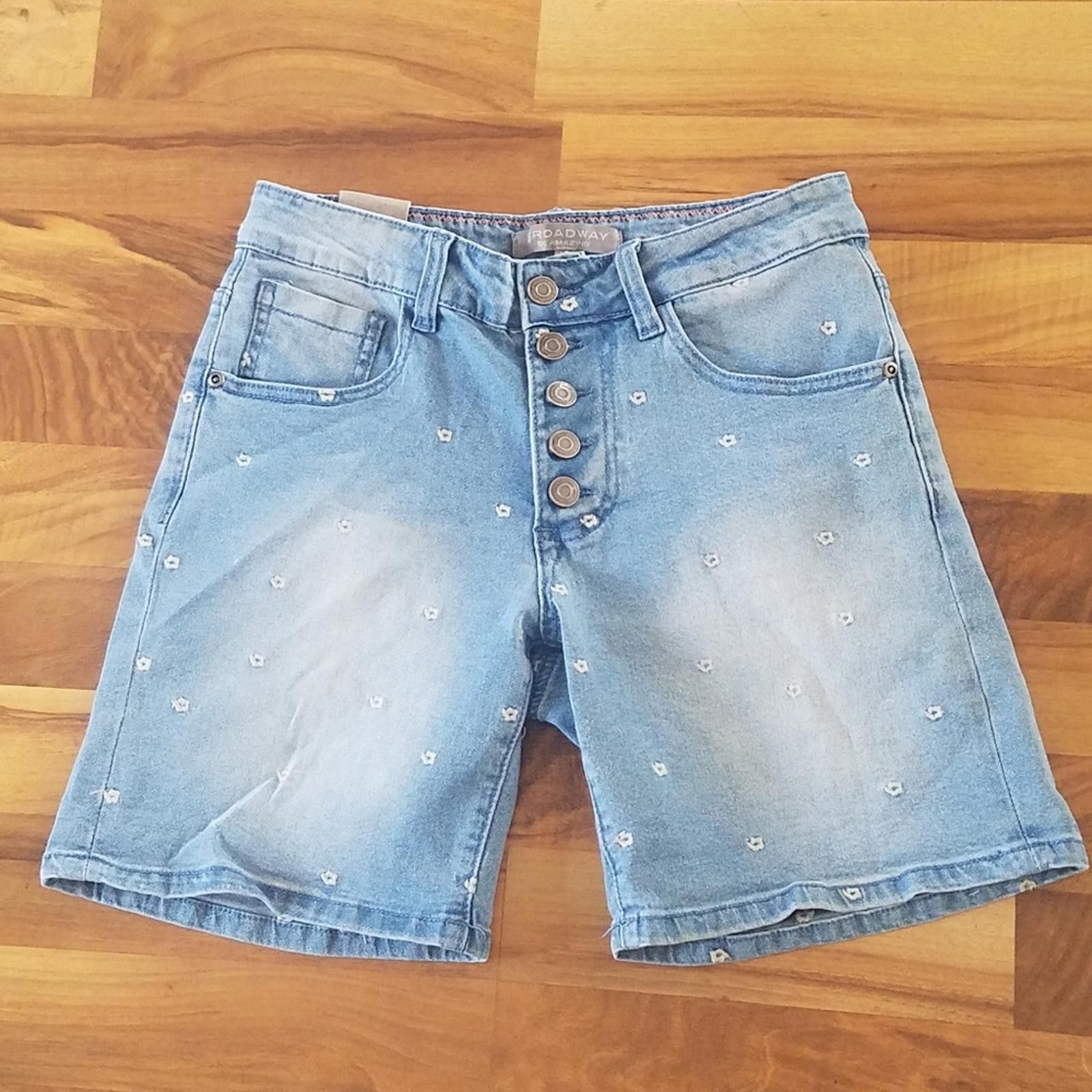 Other Broadway Blue Denim Shorts with Floral Embroidery Size XS Size 26" / US 2 / IT 38 - 1 Thumbnail