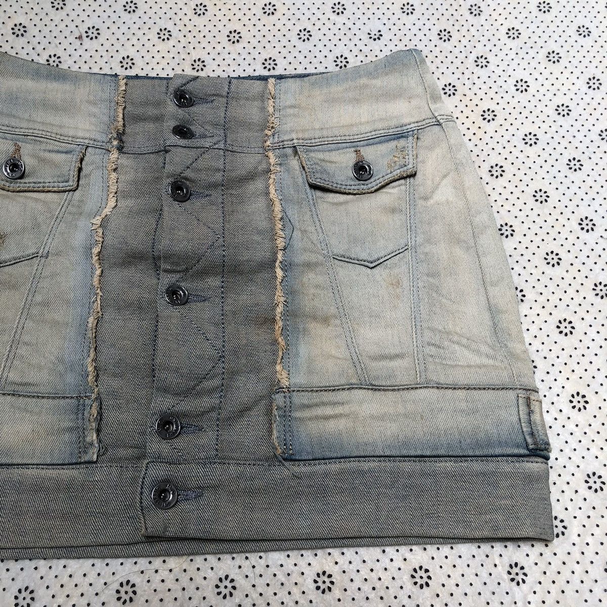 Diesel DIESEL full button jeans mini skirt Size 26" / US 2 / IT 38 - 9 Thumbnail