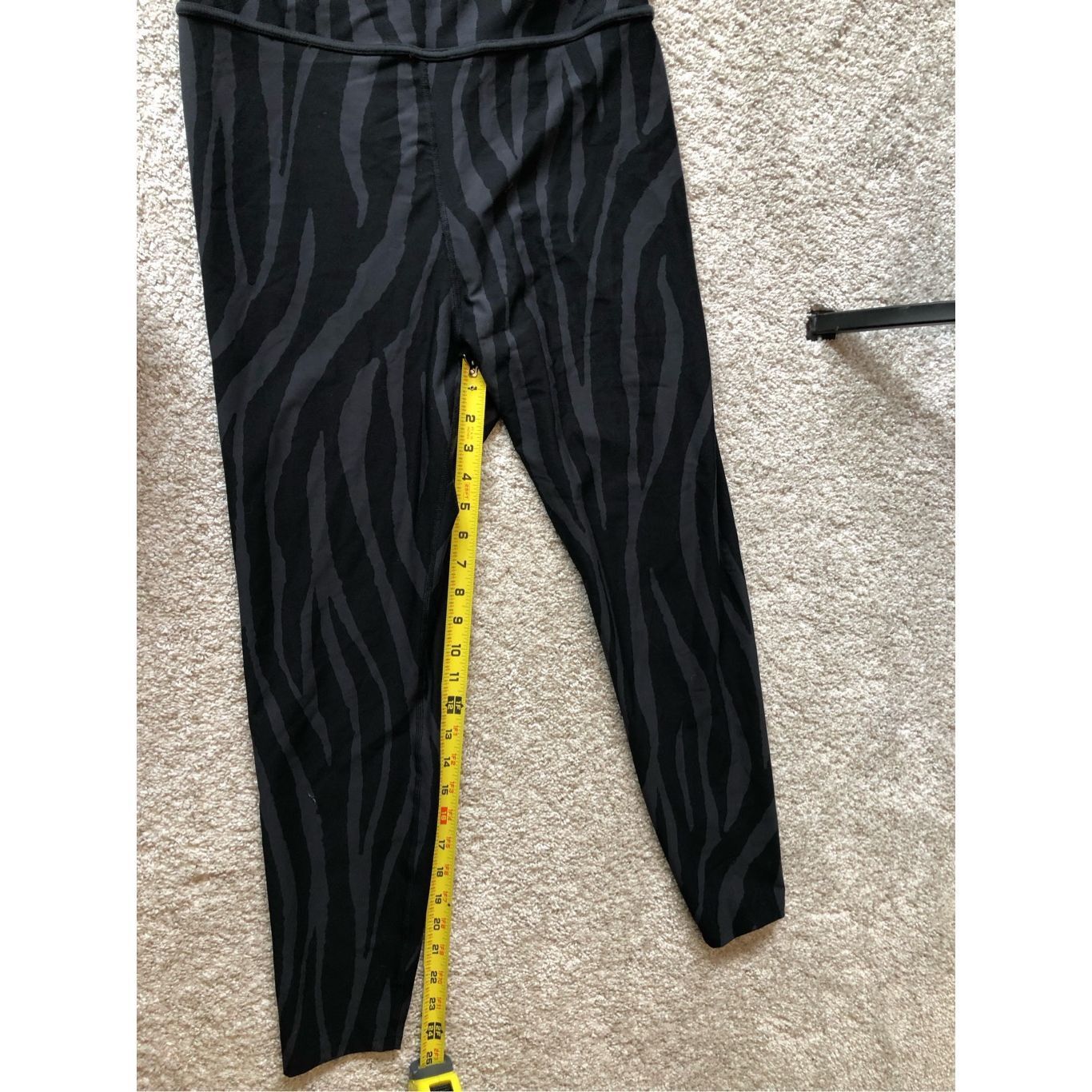 Diane von Furstenberg DVF Diane Von Furstenberg Women’s Black Zebra Print Activewe Size XL / US 12-14 / IT 48-50 - 7 Thumbnail