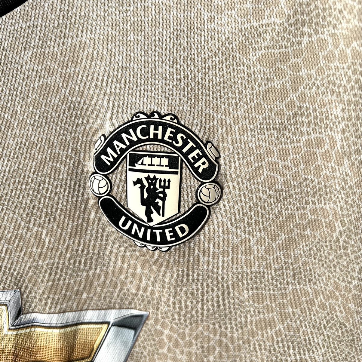 Adidas MANCHESTER UNITED 2019 2020 FOOTBALL SHIRT SOCCER JERSEY Size US XL / EU 56 / 4 - 4 Thumbnail