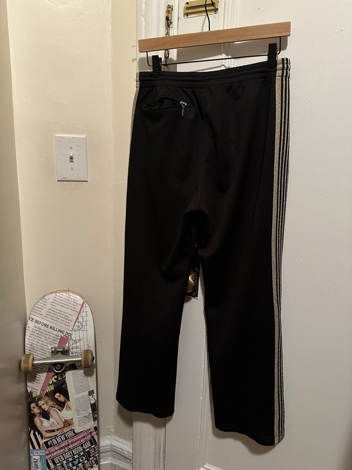 Needles Needles Gold/Black sweatpants Size US 30 / EU 46 - 2 Thumbnail
