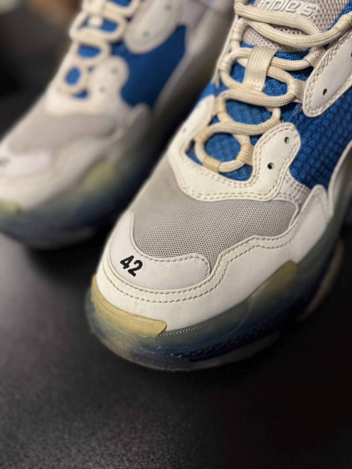 Balenciaga Balenciaga Triple S Sneakers Size 42EU/9US Clean Condition 🧼 Size US 9 / EU 42 - 6 Thumbnail