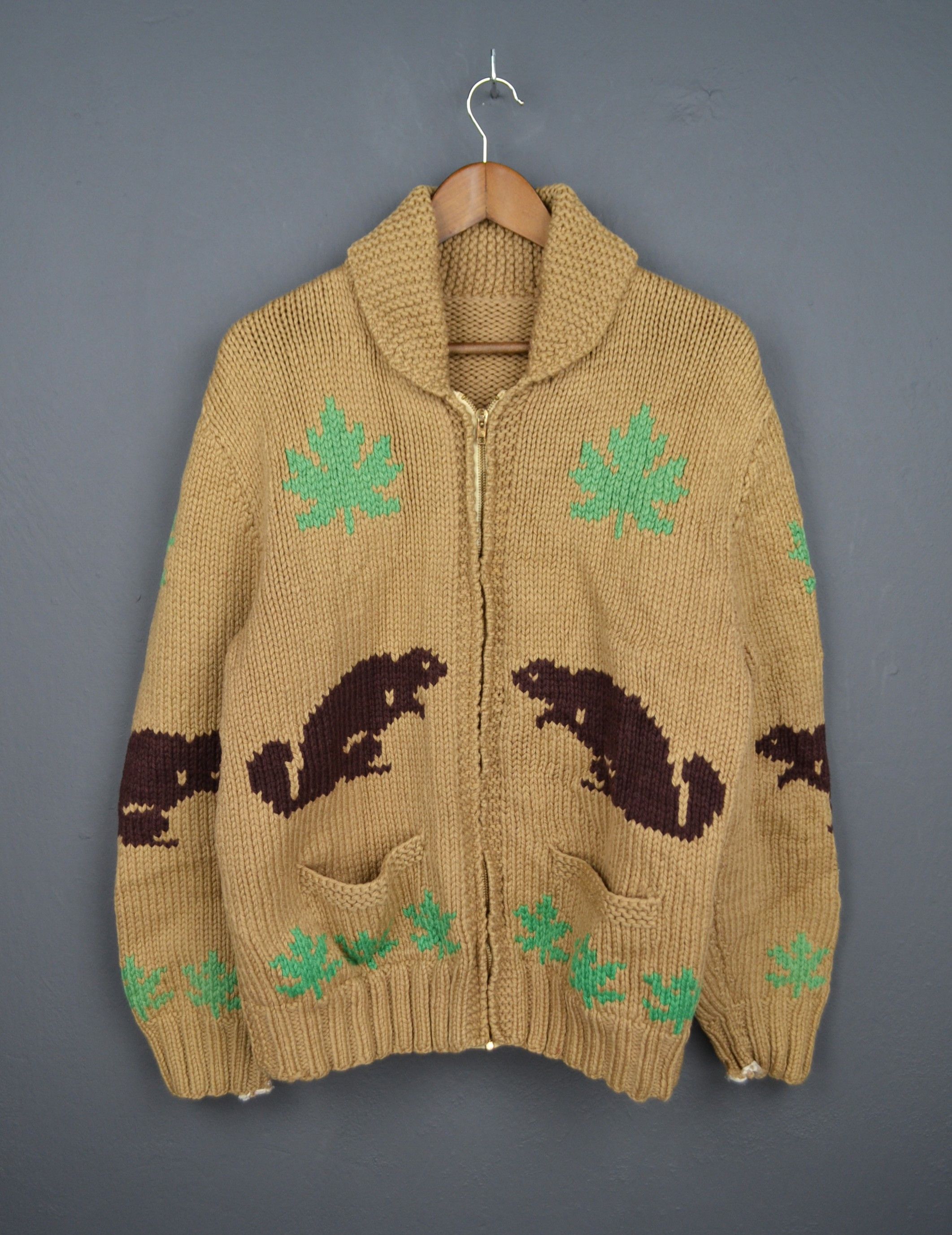 Vintage Vintage Hand Knit Wool Cowichan Siwash Pole Beaver Leaves Size US L / EU 52-54 / 3 - 1 Thumbnail