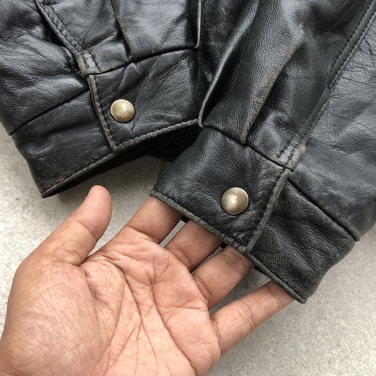 Vintage Vintage BOVET Leather Black Bomber Jacket Made In Canada 🇨🇦 Size US XL / EU 56 / 4 - 11 Thumbnail