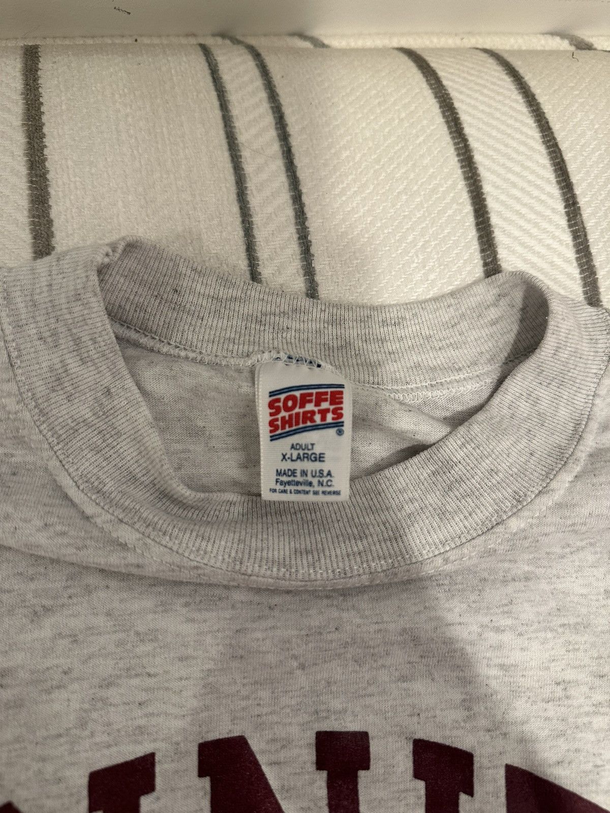 Vintage Vintage Trinity University Tee Size US XL / EU 56 / 4 - 3 Thumbnail