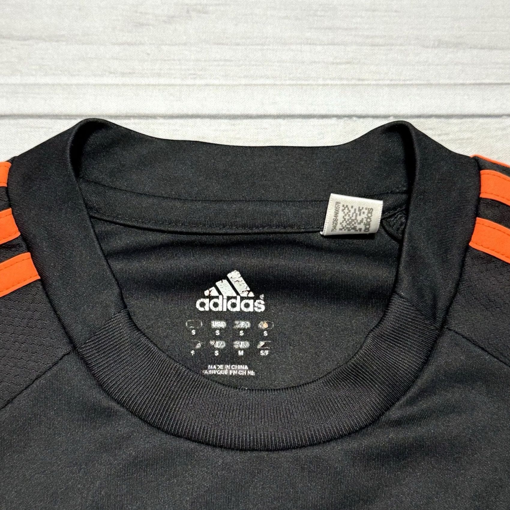 Adidas adidas Predator Shirt Mens S Black Red ClimaLite Short Sleeve Soccer Football Size US S / EU 44-46 / 1 - 5 Thumbnail