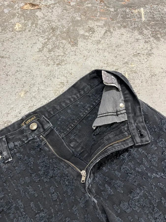 Versace SS2005 Versace Black Distressed Effect Denim Jeans Size US 30 / EU 46 - 11 Thumbnail