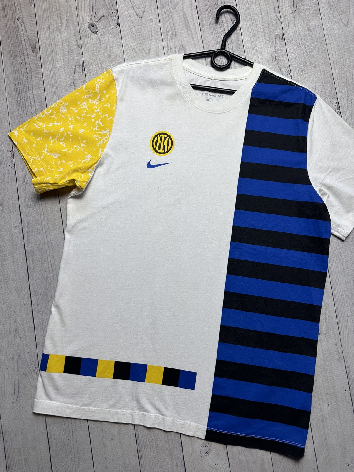 Nike Nike Inter Milan soccer tee logo size L rare Size US L / EU 52-54 / 3 - 2 Thumbnail