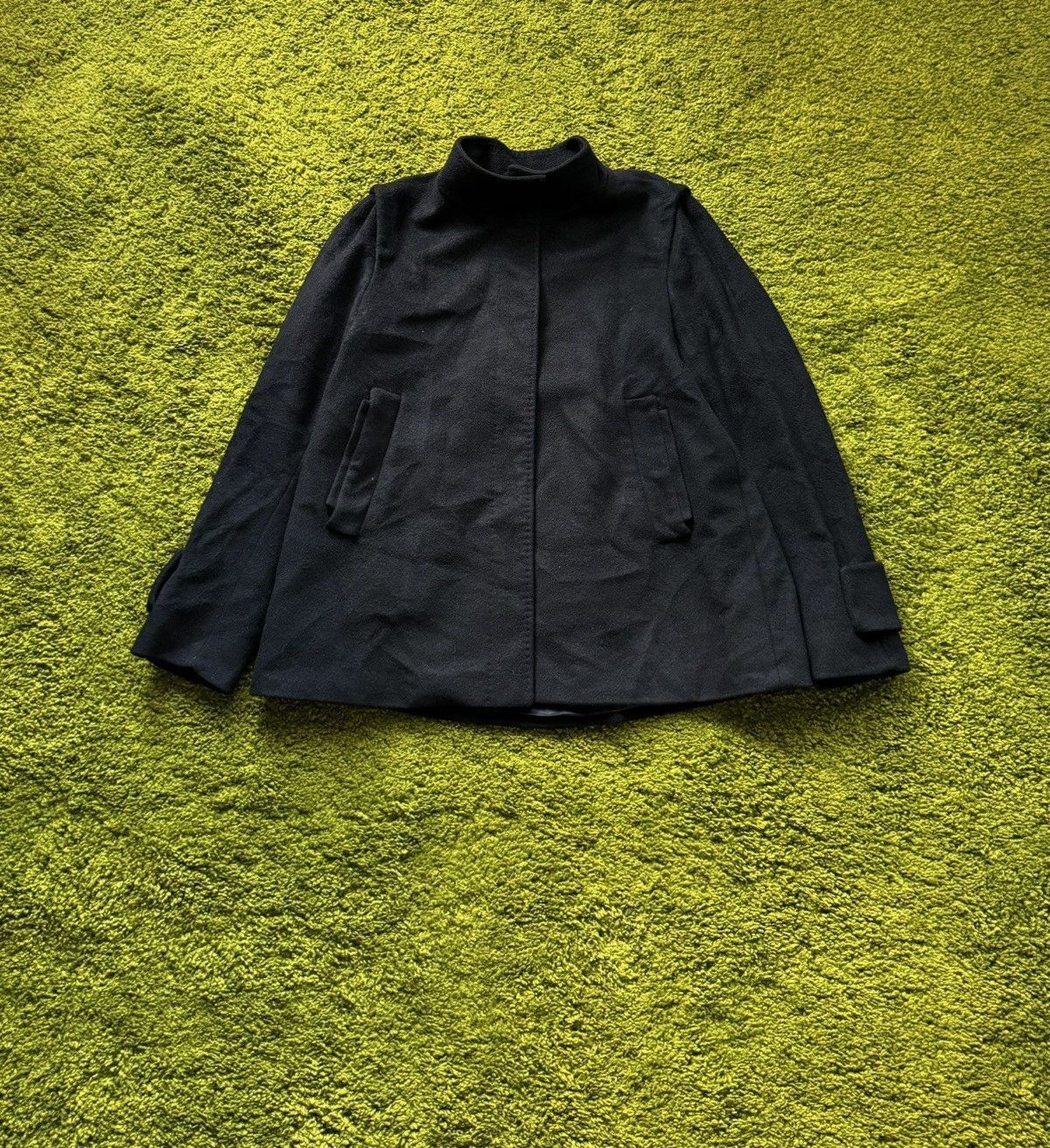 Max Mara × Weekend Max Mara Max Mara studio 100% wool cropped coat jacket Size L / US 10 / IT 46 - 1 Thumbnail