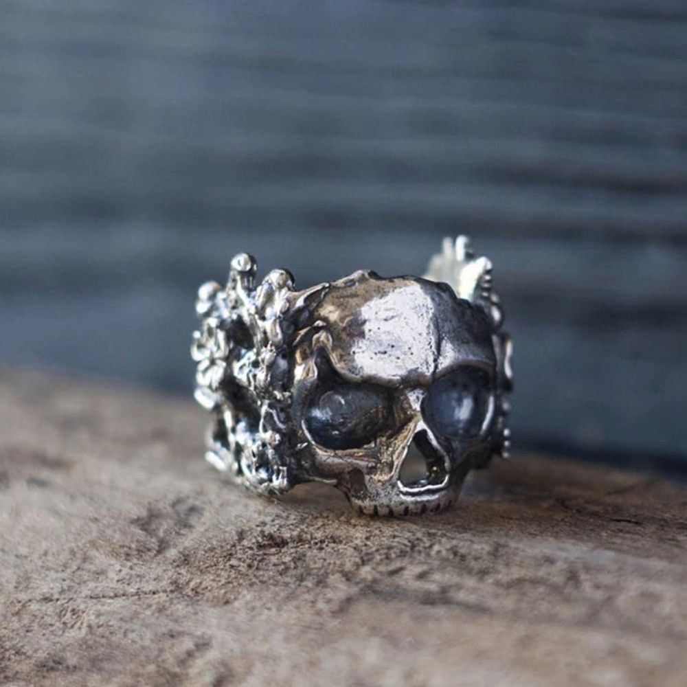 Vintage SIE 10 Skull Flower Ring Size ONE SIZE - 1 Thumbnail