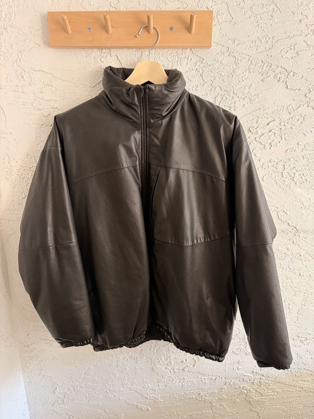 Comoli Lamb leather sheepskin 23aw puffer size 1 Size US S / EU 44-46 / 1 - 1 Thumbnail