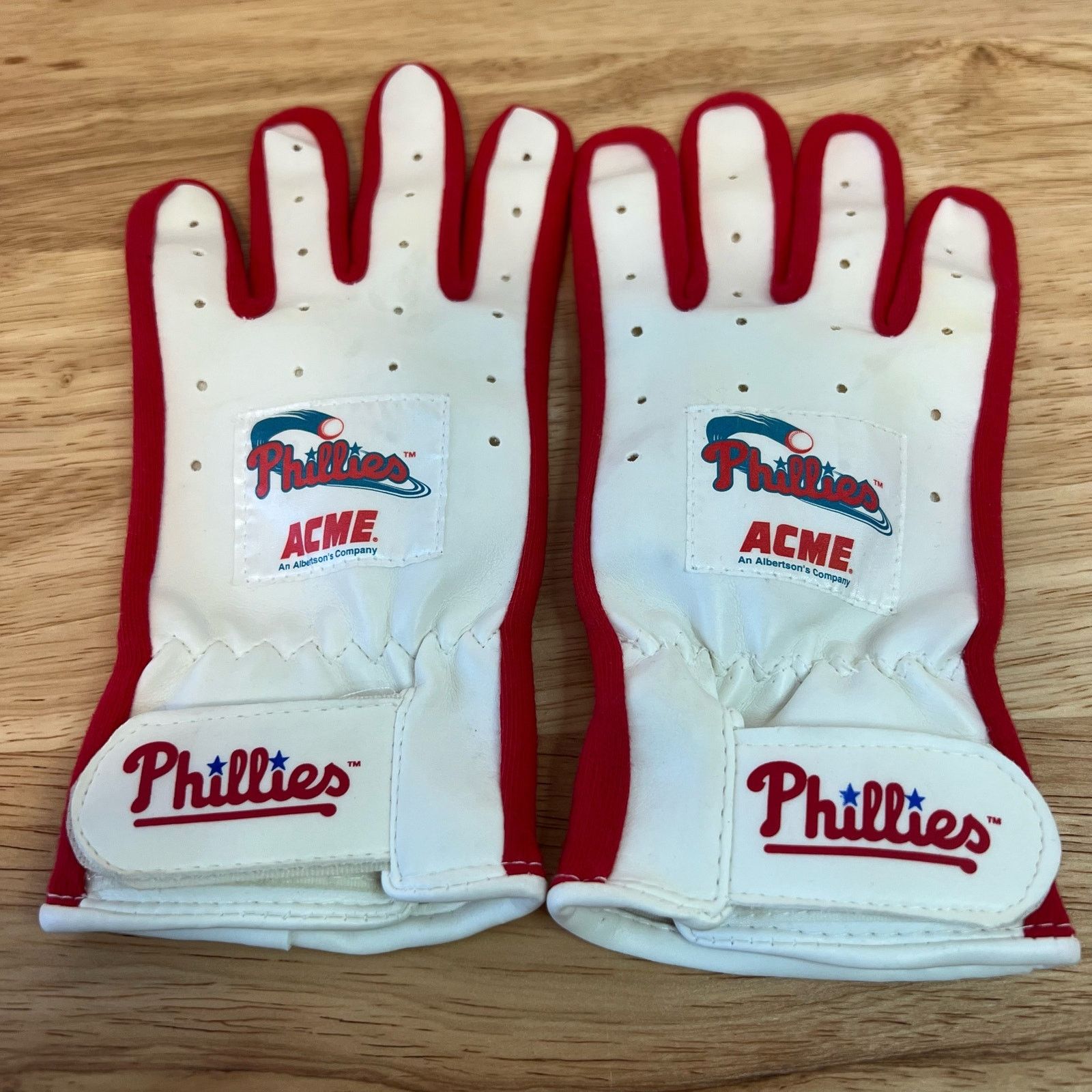 MLB Philadelphia Phillies ACME Retro MLB Baseball Batting Gloves Size ONE SIZE - 4 Thumbnail
