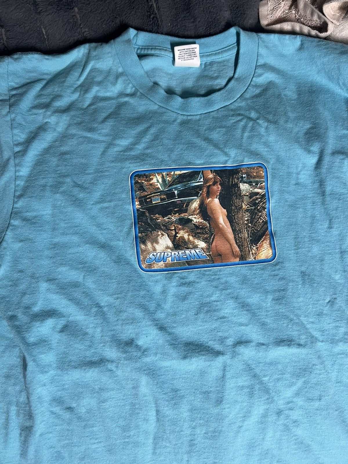 supreme naked girl tee