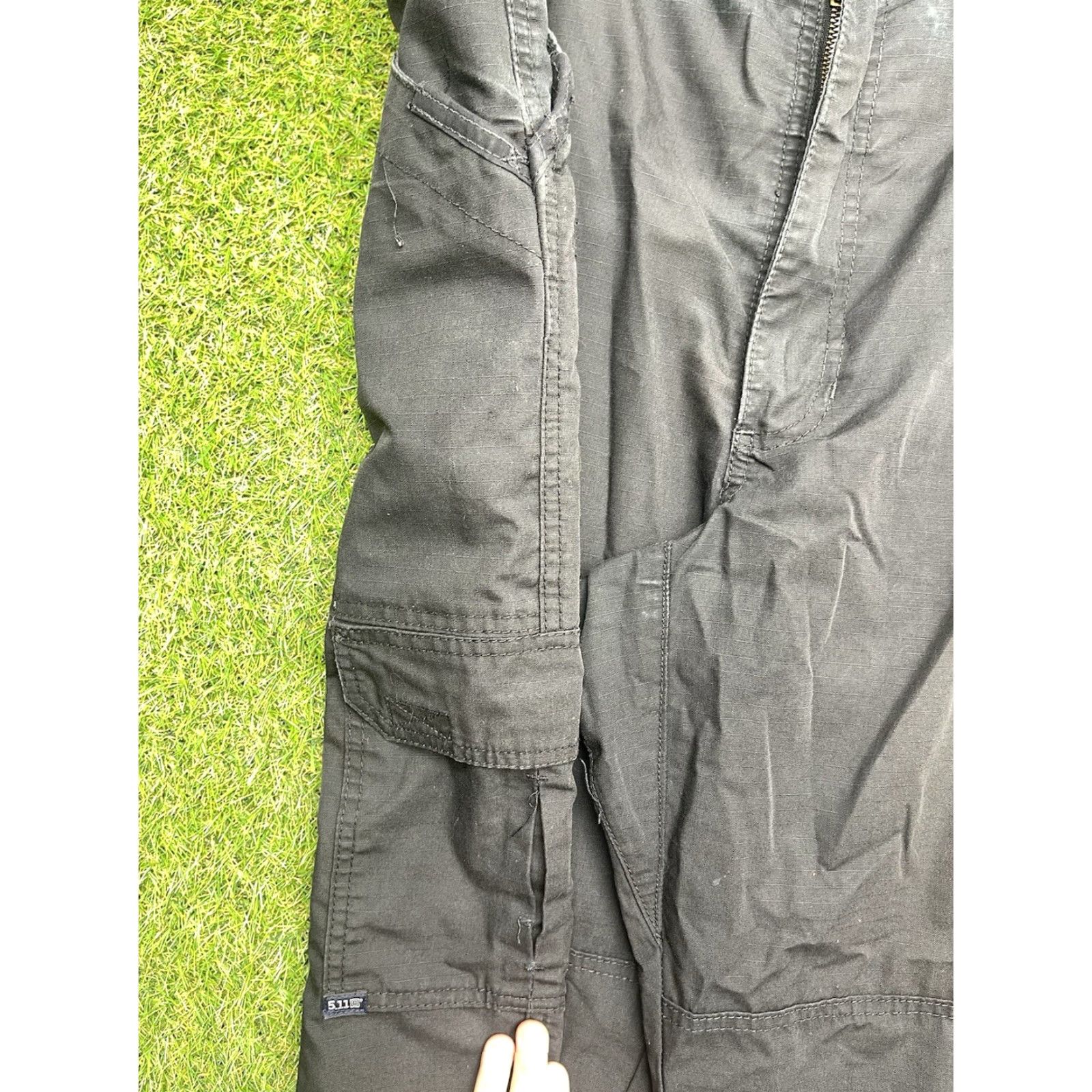 Vintage 5.11 Tactical Pants Mens 40x30 Black Cargo Straight Ripstop Utility Workwear Size US 40 / EU 56 - 4 Thumbnail