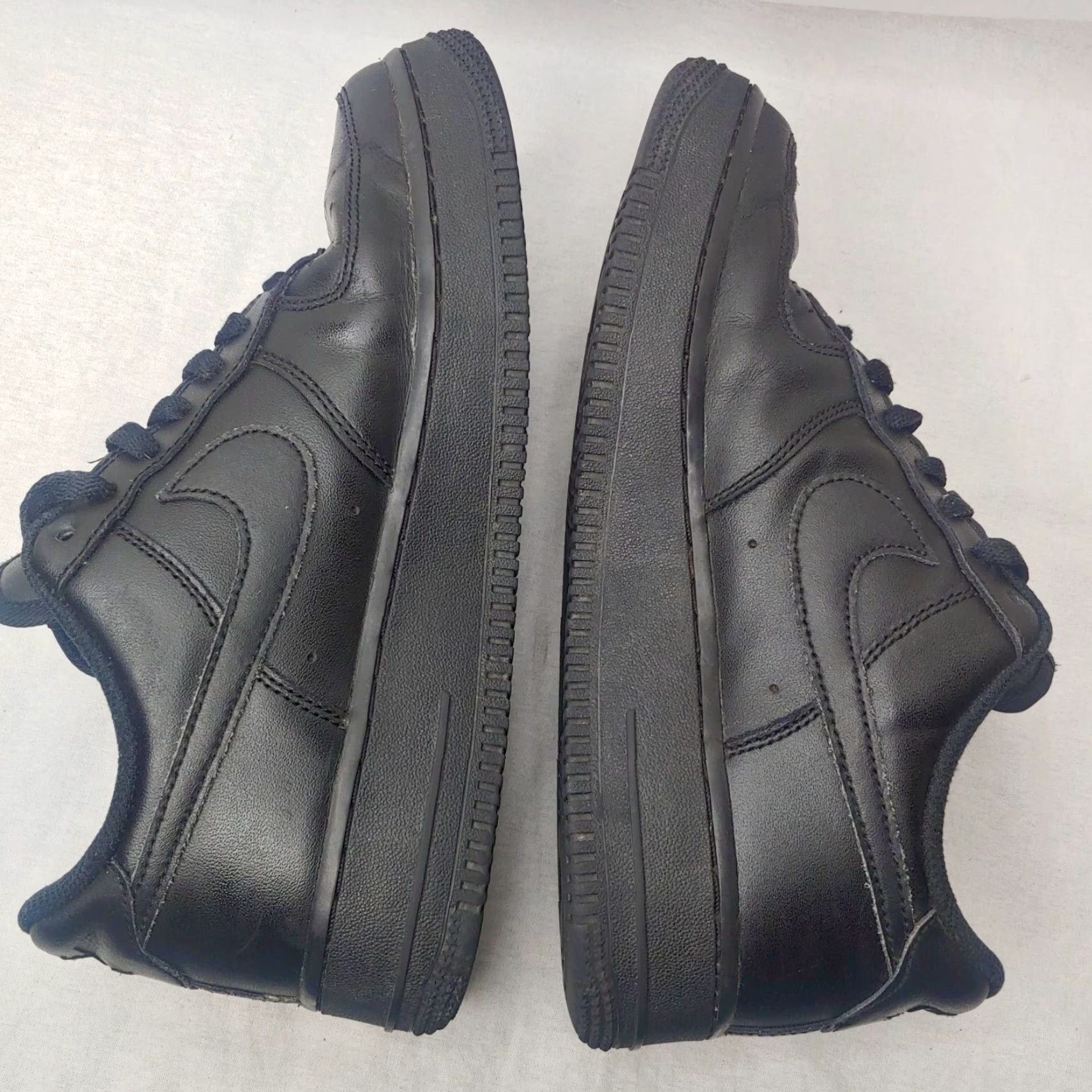 Nike Nike Air Force 1 Shoes Women 7.5 Black Low Top Sneaker Lace Up Athletic Comfort Size M / US 6-8 / IT 42-44 - 5 Thumbnail