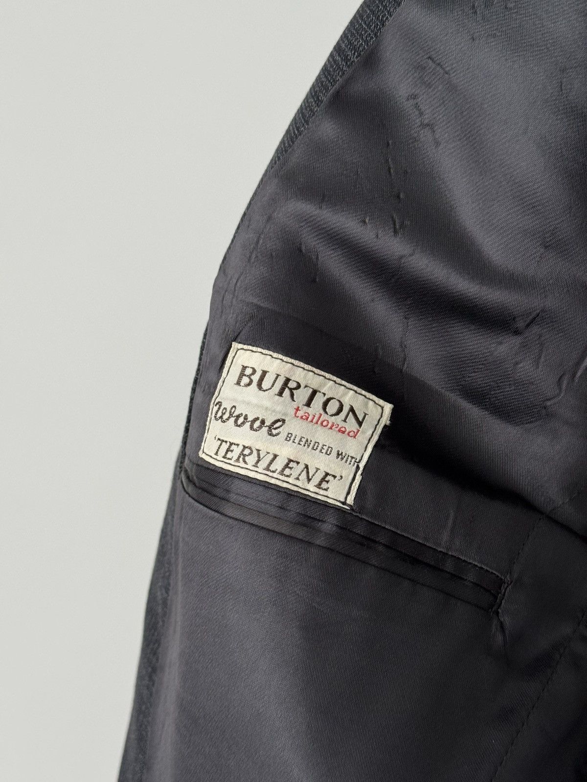 Vintage ≈1950s Vintage British ‘Burton’ One Button Two Piece Suit Size 40S - 7 Thumbnail