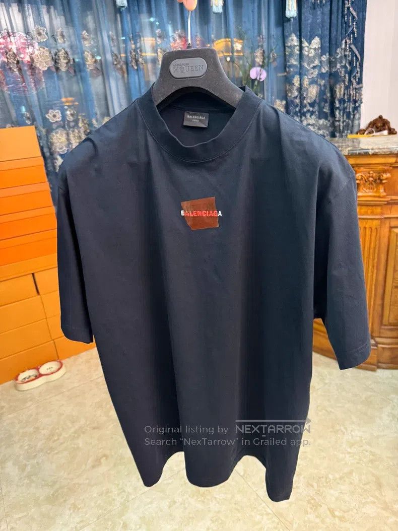 Balenciaga Balenciaga Short Sleeve T-Shirt Size US S / EU 44-46 / 1 - 1 Thumbnail