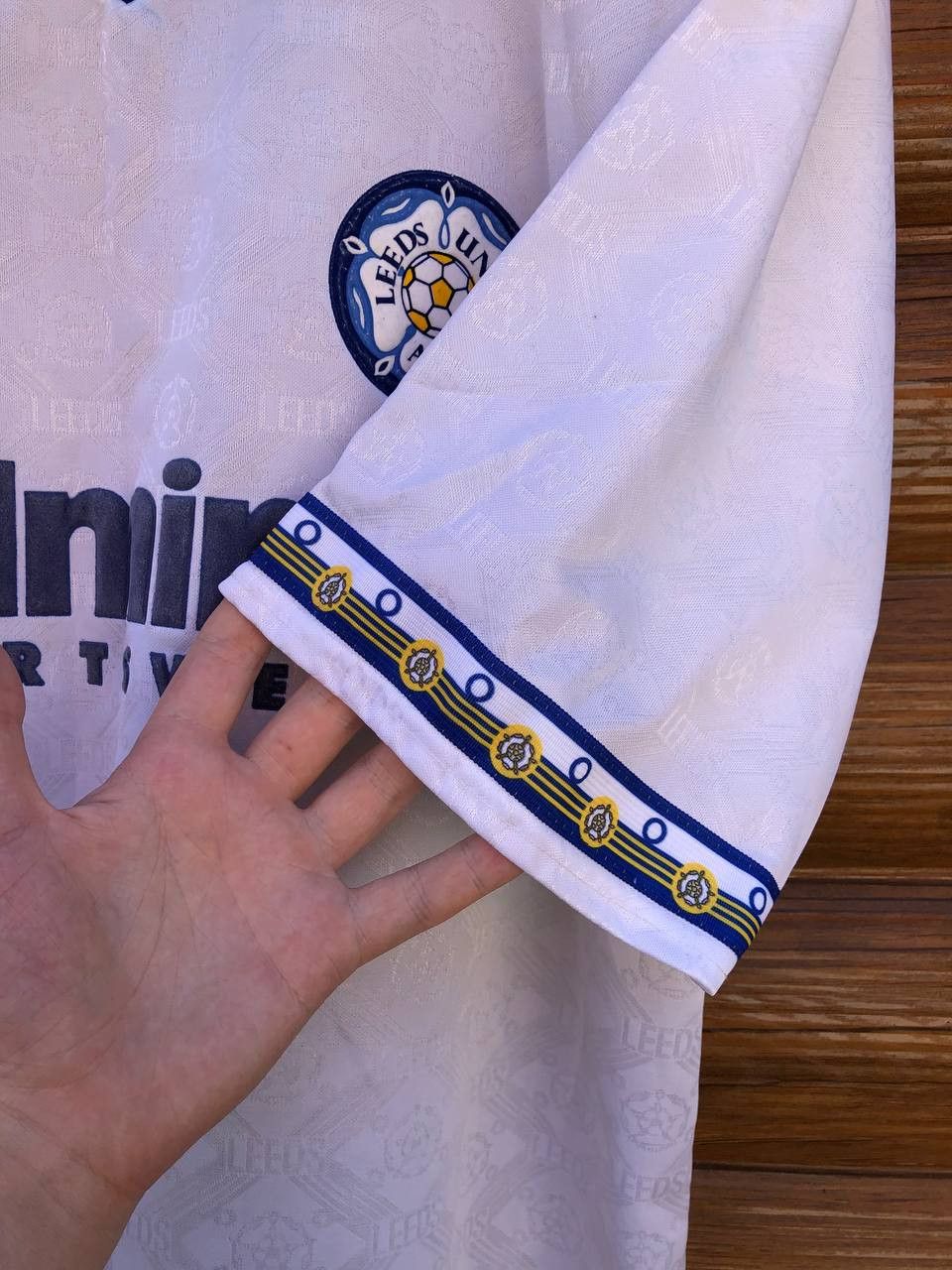Vintage LEEDS UNITED ADMIRAL VINTAGE FOOTBALL JERSEY SHIRT Size US L / EU 52-54 / 3 - 4 Thumbnail