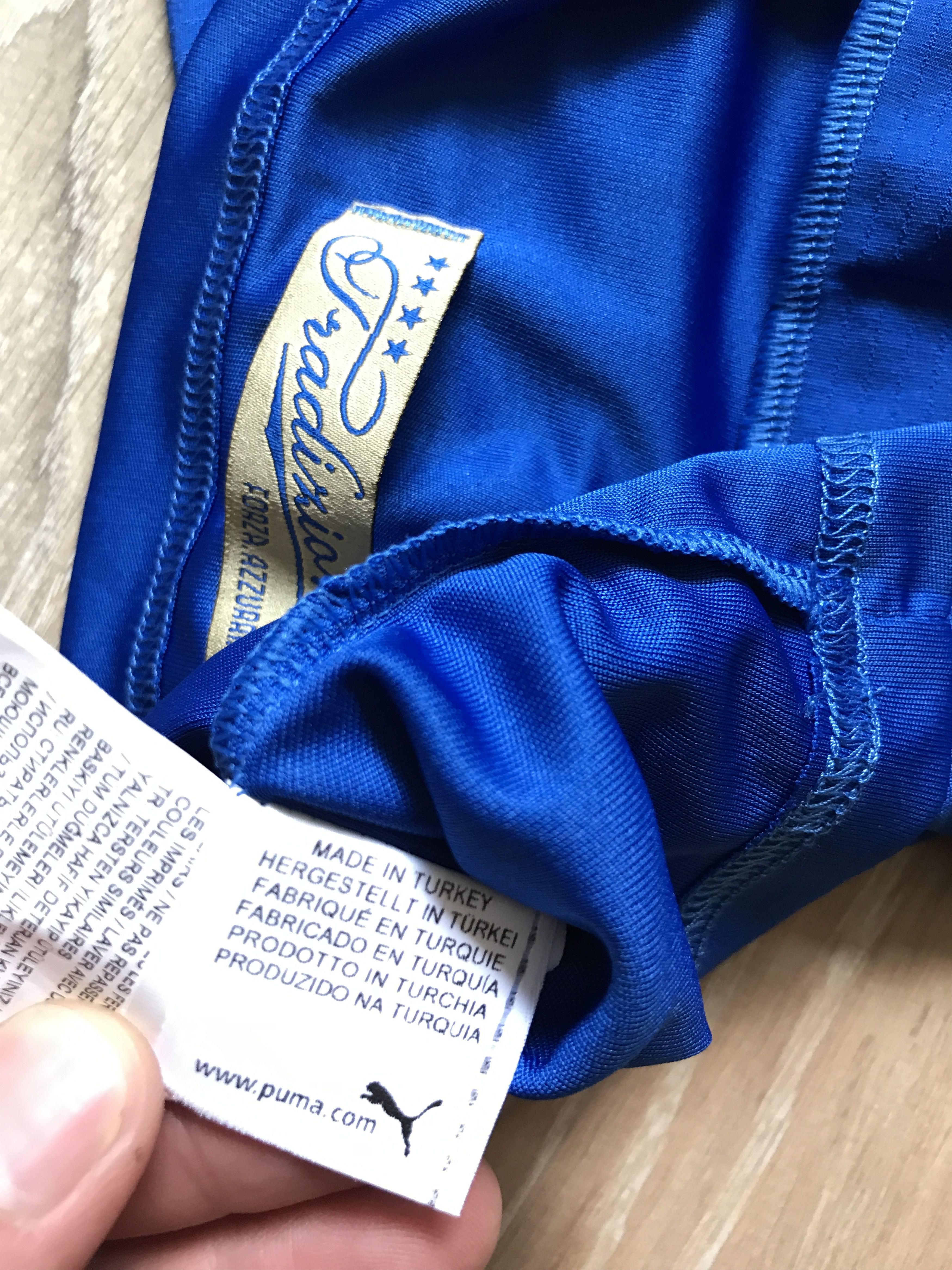 Puma × Vintage Vintage Puma Italy Home Football Shirt 2014-2015 Size US S / EU 44-46 / 1 - 8 Thumbnail