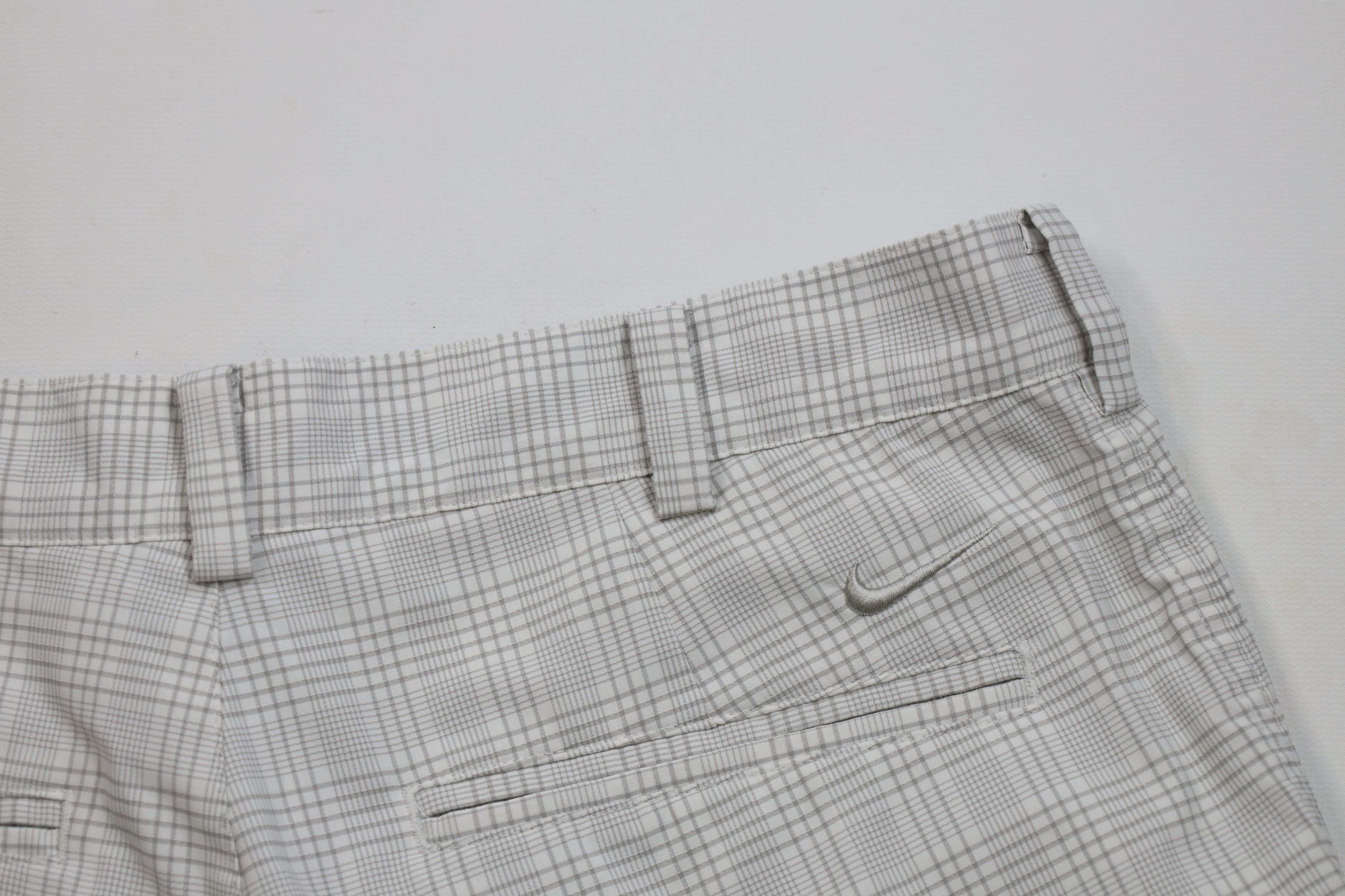 Nike × Vintage Nike Golf Front Tech Golfing Golf Chino Shorts Gray Plaid Size US 30 / EU 46 - 11 Thumbnail