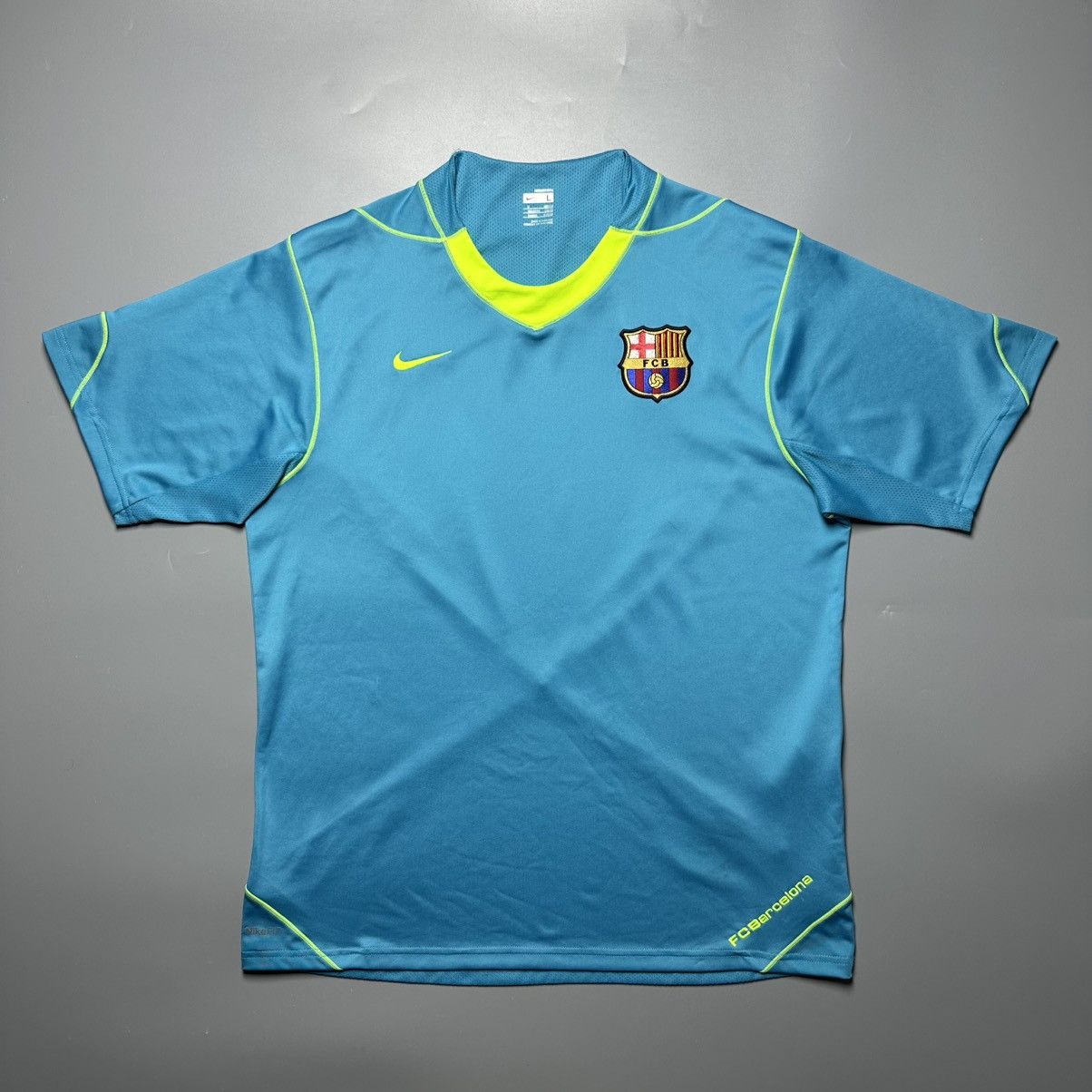 Nike BARCELONA NIKE 2007/2008 FOOTBALL SOCCER TRAINING JERSEY Size US L / EU 52-54 / 3 - 1 Thumbnail
