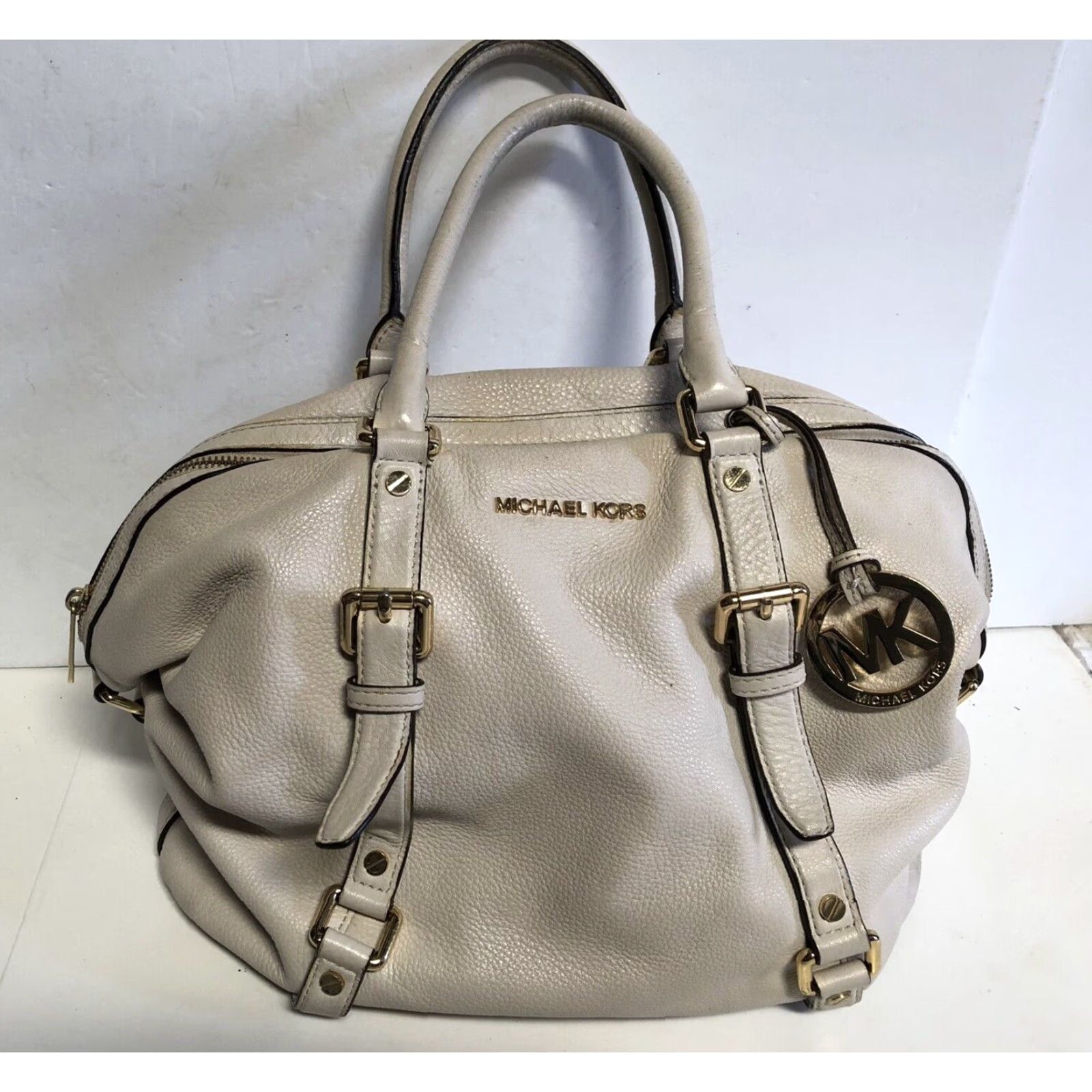 Vintage Michael Kors Hamilton Shoulder Bag White Gold Leather Coat White Lining Medium Womens Vintage No STAINED SEE PICS Size ONE SIZE - 2 Thumbnail