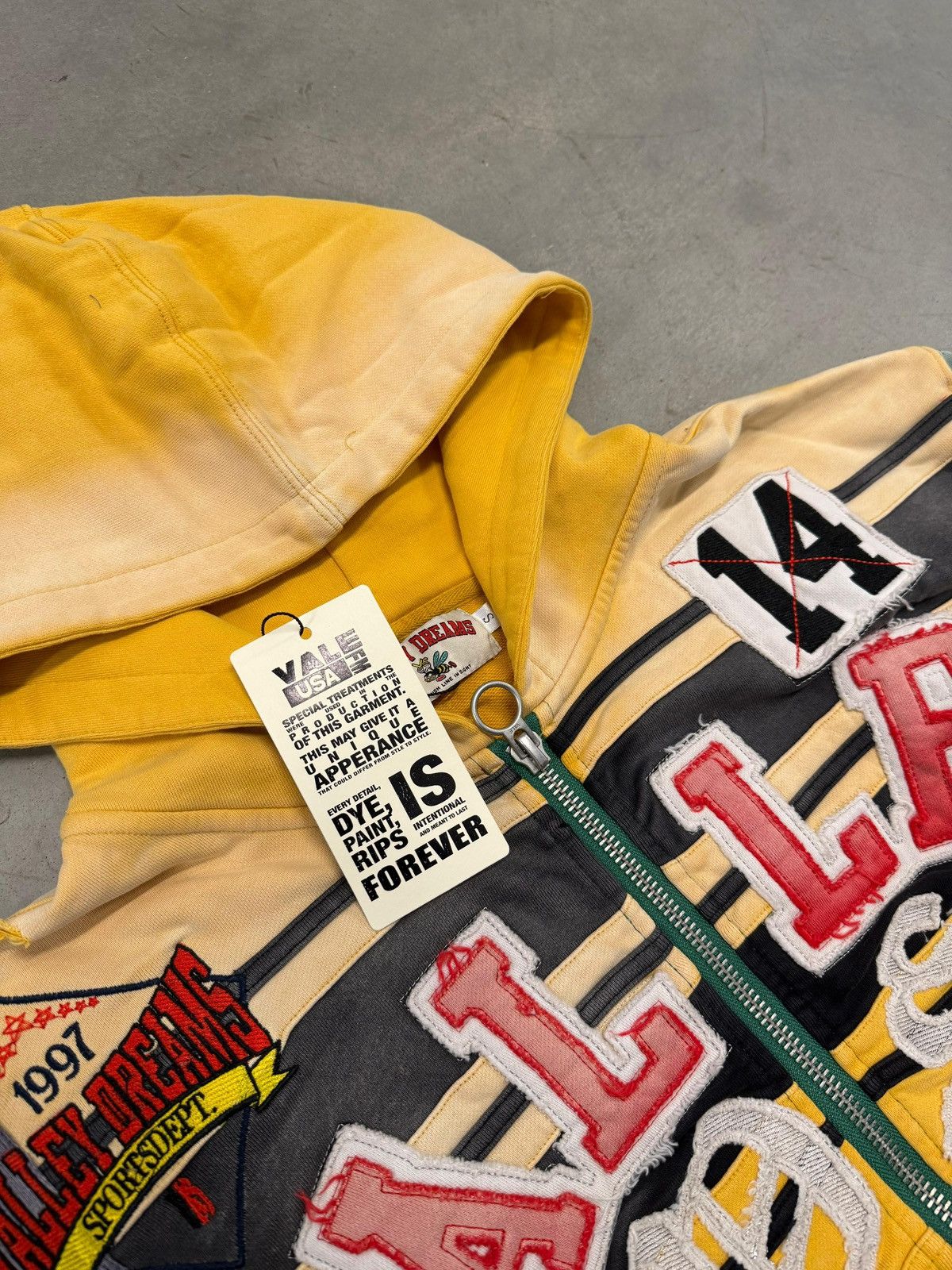 Vale Vale Forever Valley Dreams Mardi Gras Collage Zip Up Hoodie Size US XXL / EU 58 / 5 - 3 Thumbnail