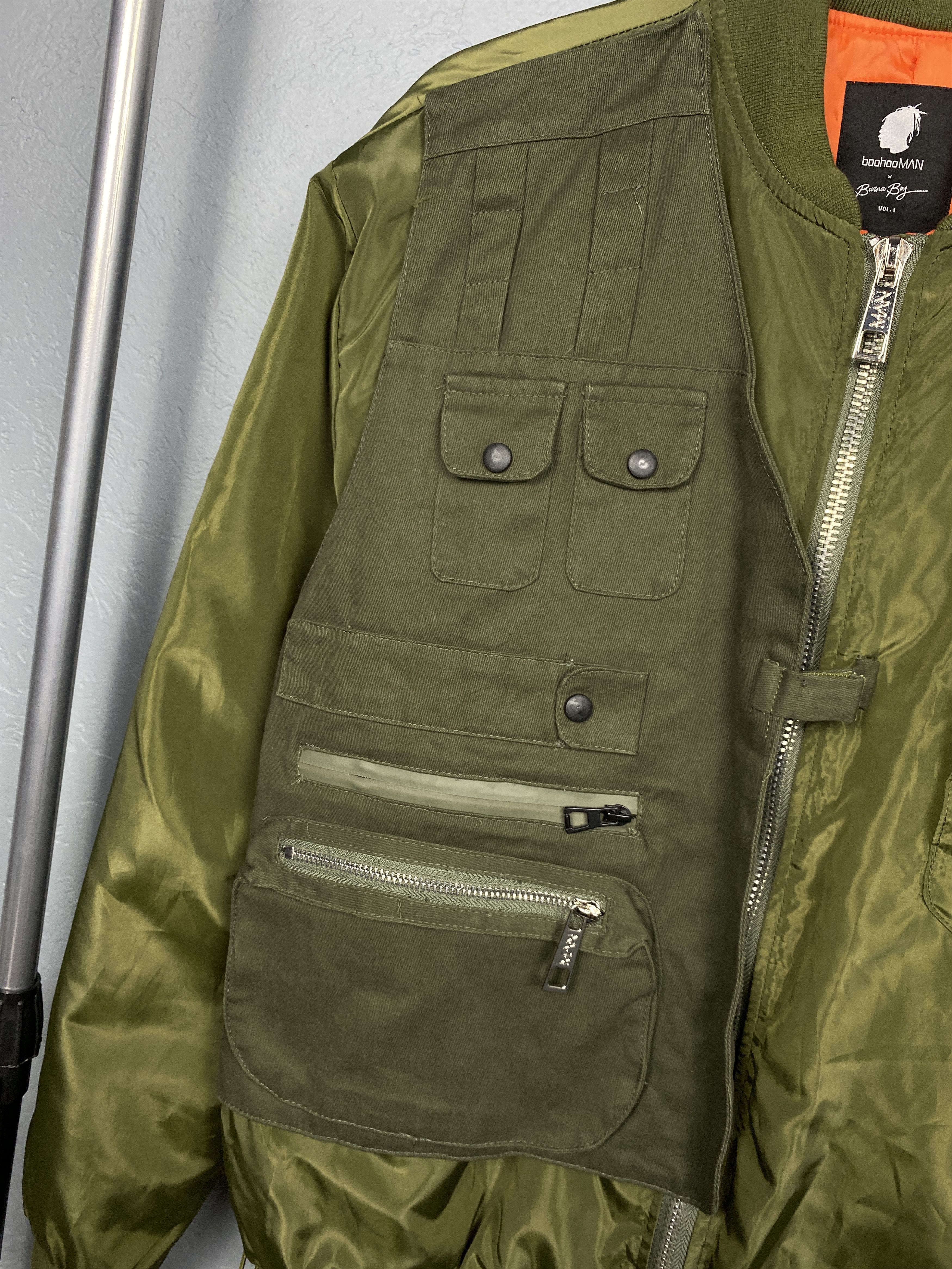 Boohoo Burna Boy Bomber Jacket With Utility Vest Y2K Size US M / EU 48-50 / 2 - 3 Thumbnail