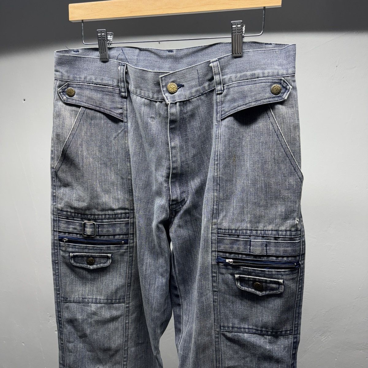 Vintage 90s Y2K Faded Thrashed Denim Cargo Jeans Pants ERD Grunge Size US 33 - 2 Thumbnail