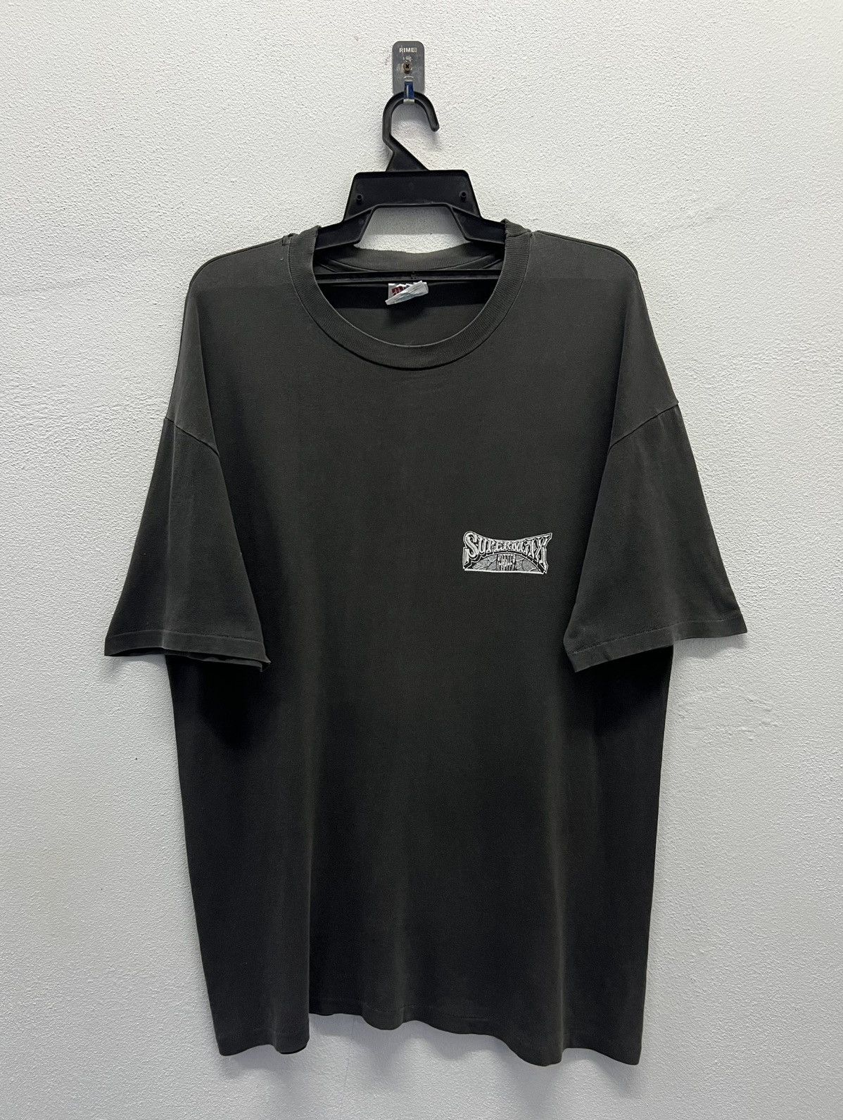 Hypebeast × Vintage VINTAGE HANES SUPERMAX HARDWEAR MADE IN USA SHIRT Size US XL / EU 56 / 4 - 2 Thumbnail