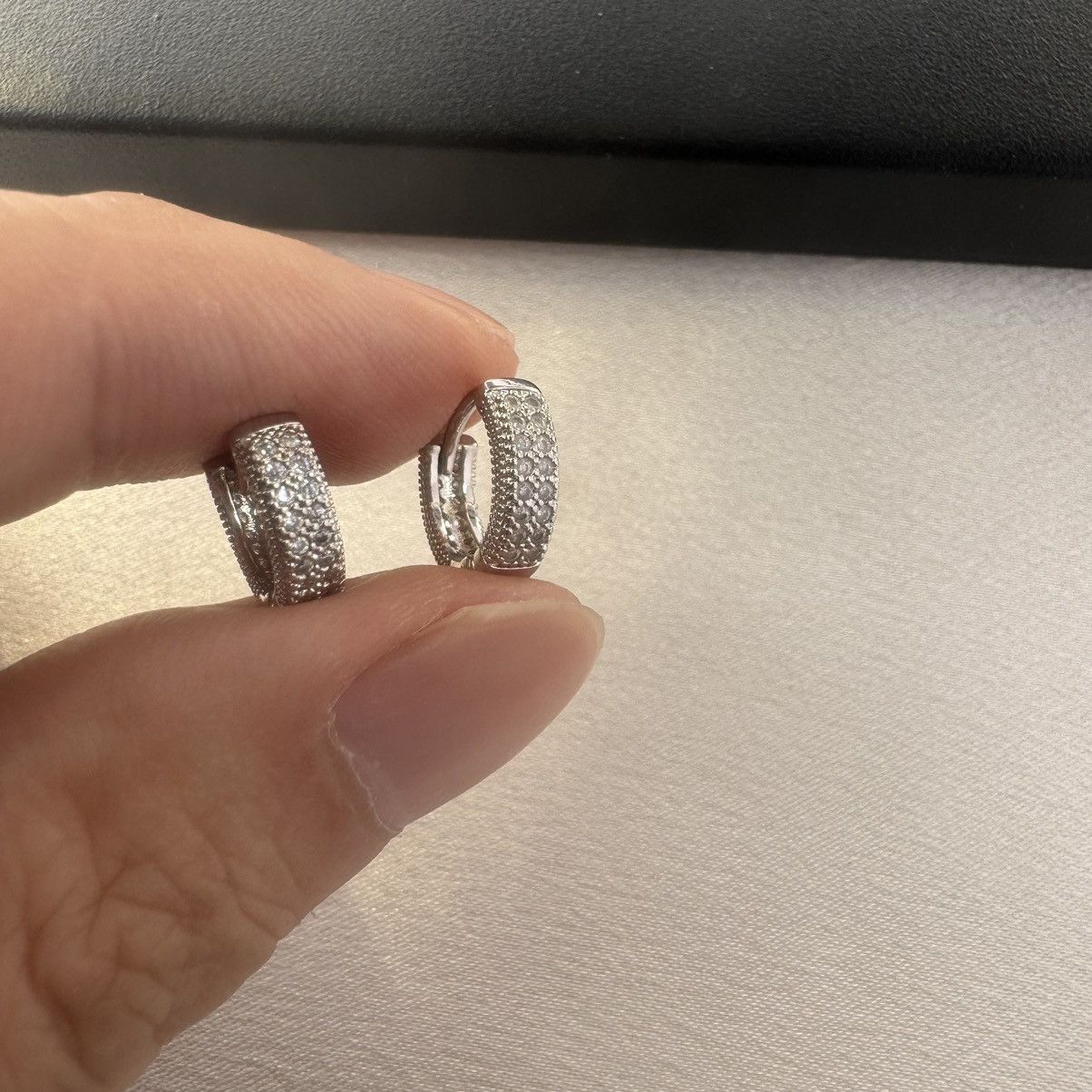 Other Huggie Small Hoop Earrings for Men Women Unisex Style Size ONE SIZE - 4 Thumbnail
