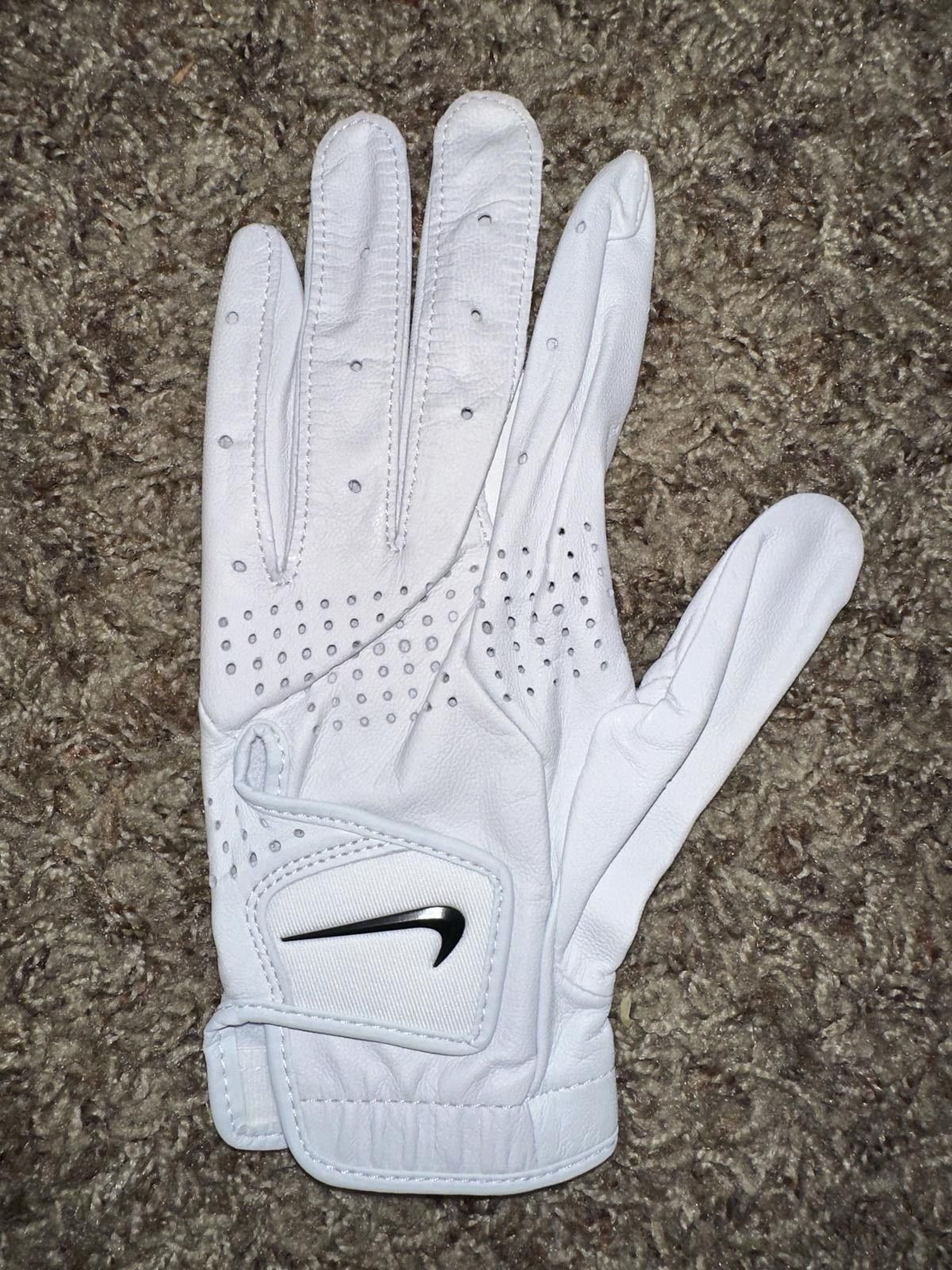 Nike Nike Tour Classic Men’s Regular White Left Golf Glove Size ONE SIZE - 3 Thumbnail
