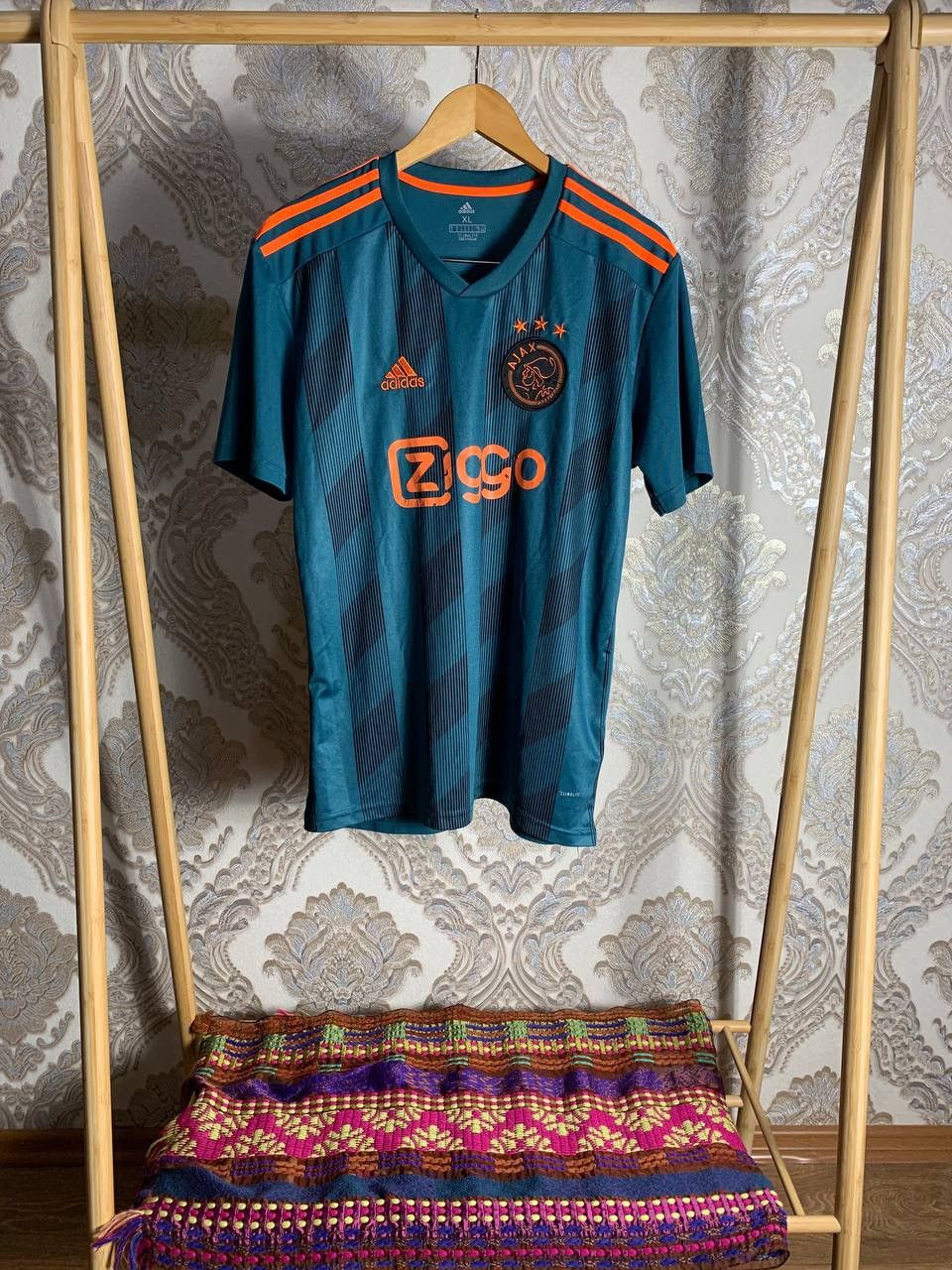 Adidas VINTAGE ADIDAS FC AJAX NETHERLANDS SOCCER JERSEY RETRO Y2K Size US XL / EU 56 / 4 - 1 Thumbnail
