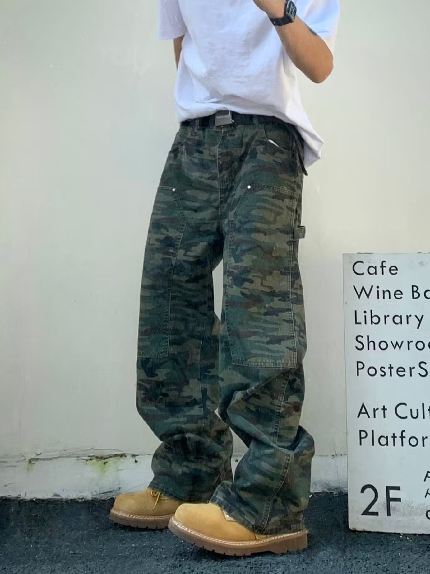 image of Vintage Camo Baggy Skate Hiphop Carpenter Pants, Men's (Size 32)