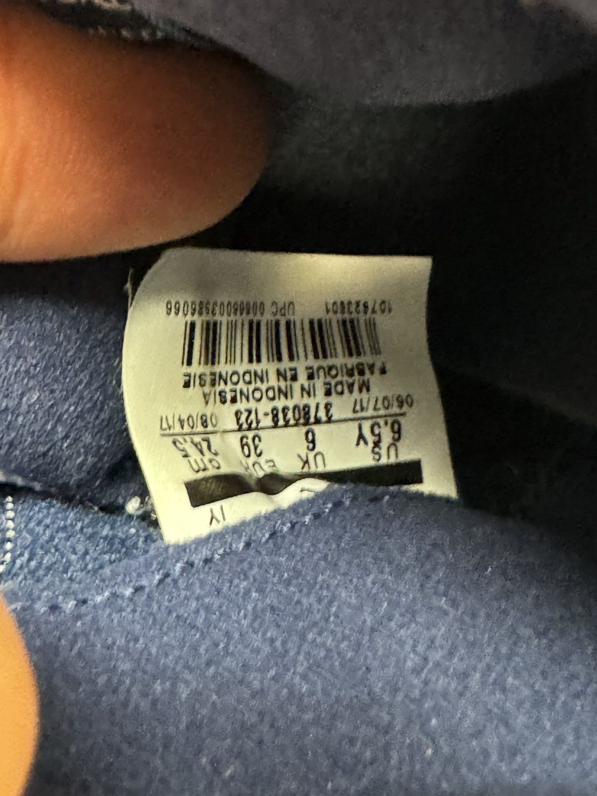 Jordan Brand Jordan 11 unc win like 82 (GS) Size US 6.5 / EU 39-40 - 6 Thumbnail