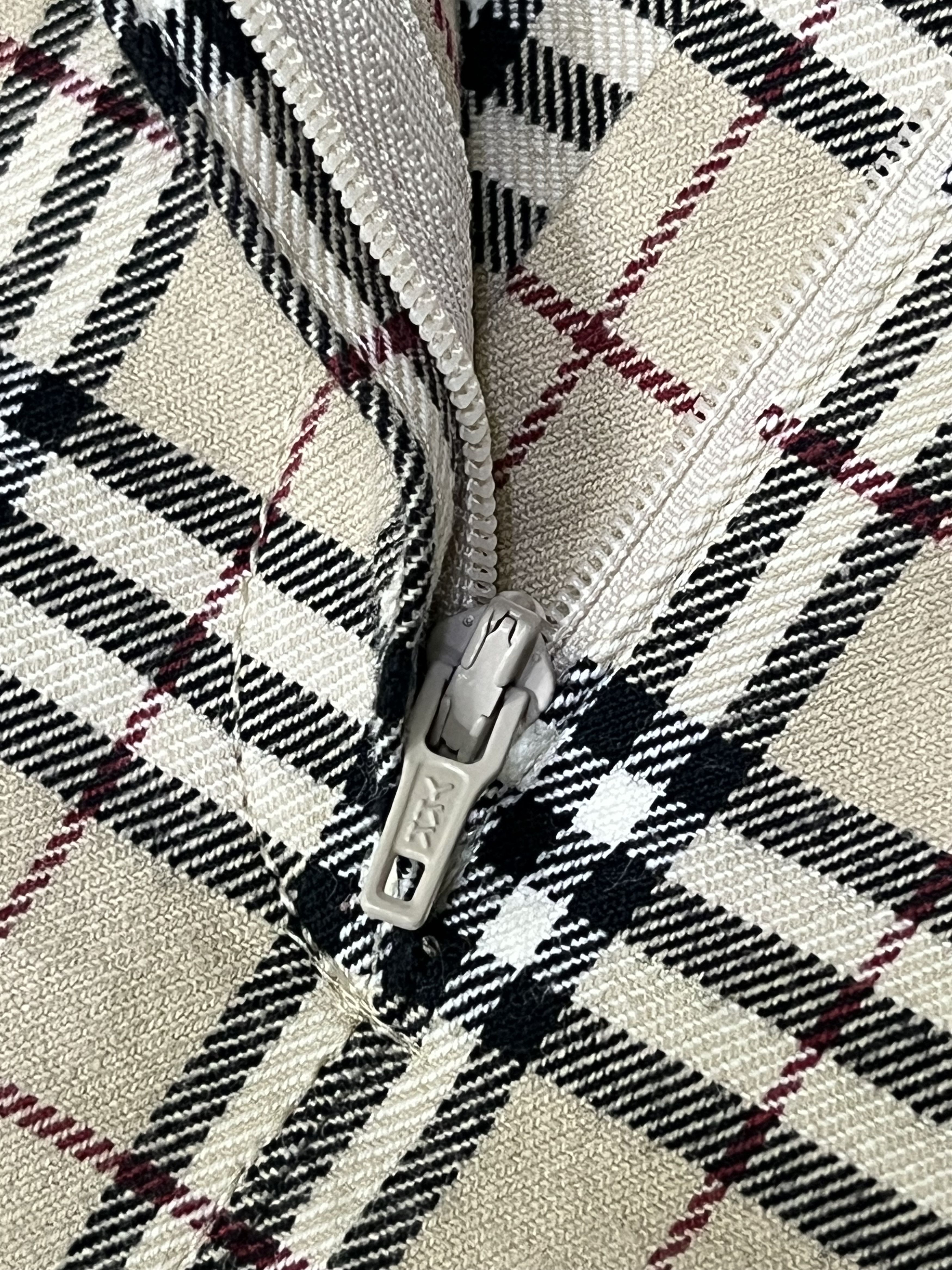 Burberry Burberry Blue Label Nova Check Zip Skirt Japan Size 25" / US 0 / IT 36 - 6 Thumbnail