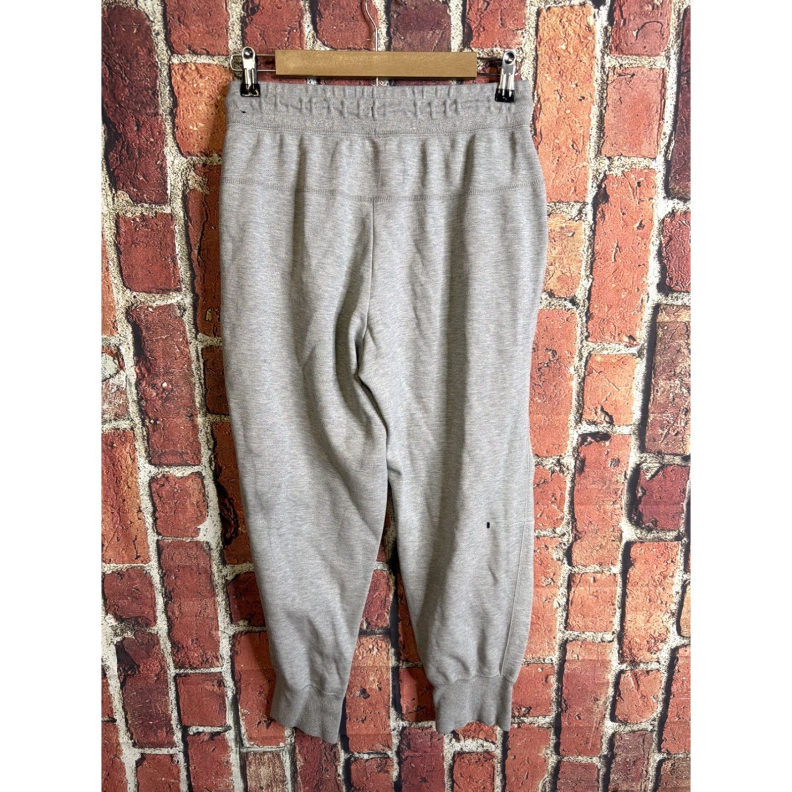 Nike Nike Tech Fleece Jogger Pants Women M Gray CW4292-063 Athletic Sweatpants Size 32" / US 10 / IT 46 - 3 Thumbnail