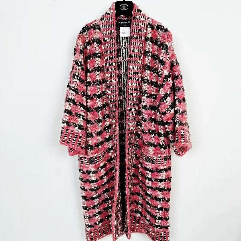 Chanel Chanel Pink Wool Winter Coat for Women 0089 Size S / US 4 / IT 40 - 1 Thumbnail