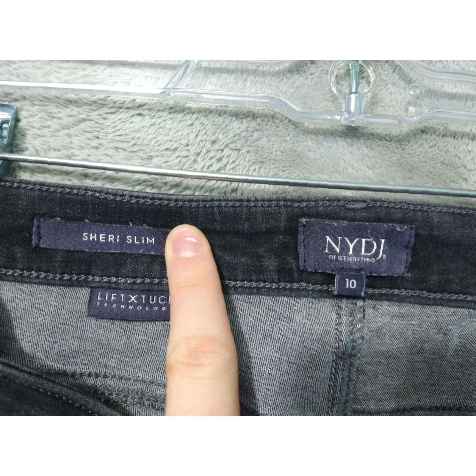 NYDJ NYDJ Jeans Womens 10 Black Denim Sheri Slim Lift Tuck Cropped Dark Wash Stretch Size 32" / US 10 / IT 46 - 7 Thumbnail