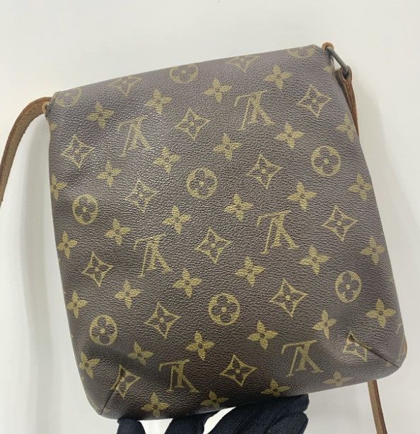 Louis Vuitton Louis Vuitton Musette Salsa Short Cross Body Bag Size ONE SIZE - 2 Thumbnail