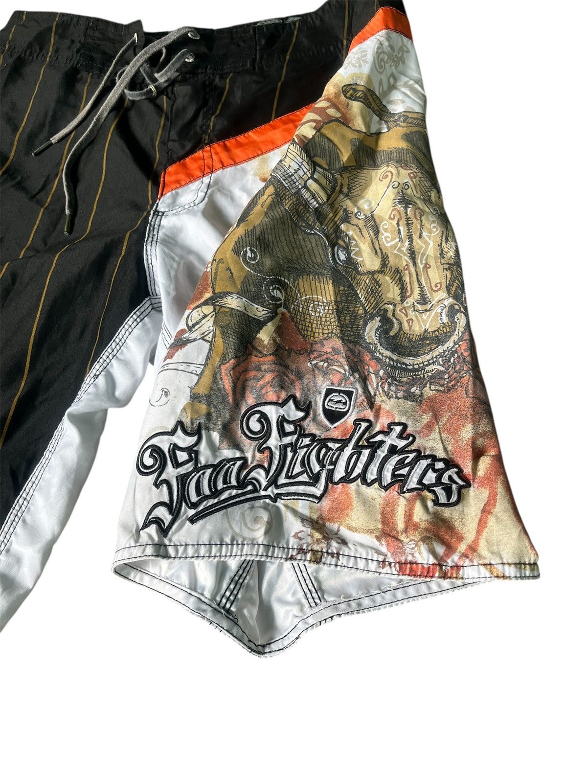 Band Tees × Billabong VINTAGE RARE ALL OVER PRINT FOO FIGHTERS BILLABONG SHORTS Size US 30 / EU 46 - 4 Thumbnail
