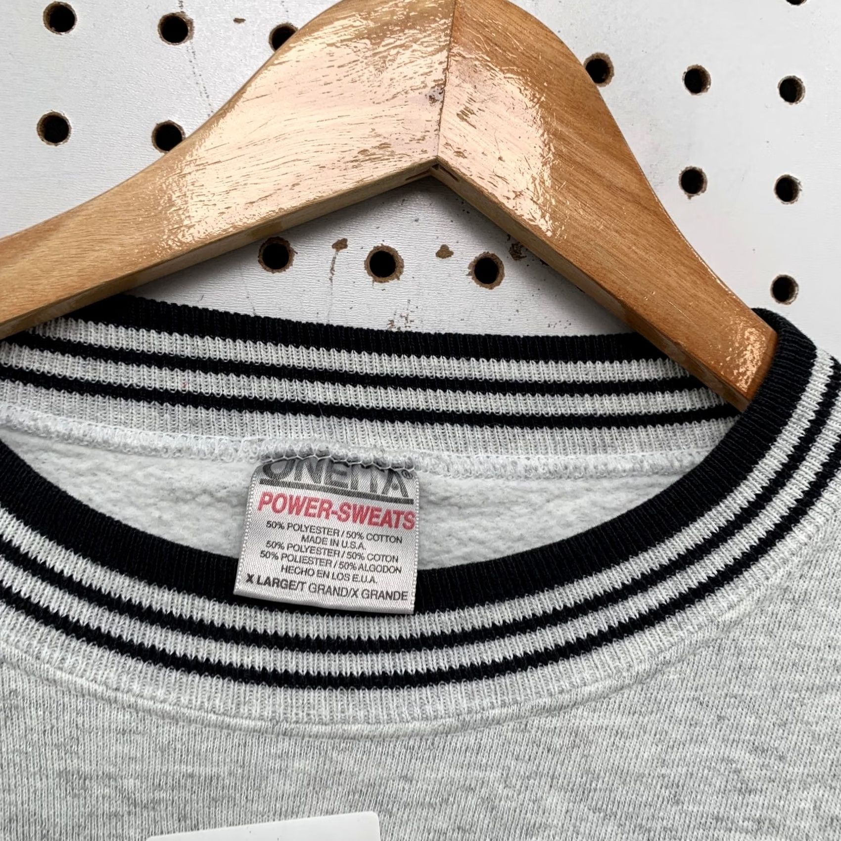 Vintage VINTAGE Bosch Sweatshirt Mens XL Gray Heavyweight Fleece Crewneck USA Shirt Mens XL Gray 90s Heavyweight Size US XL / EU 56 / 4 - 3 Thumbnail